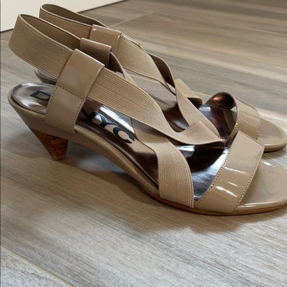 DKNYC Shoes - DKNYC Tan strap heel sandals